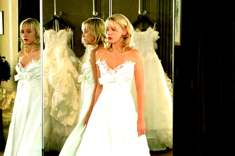 Photo 9 du film : La fille coupée en deux