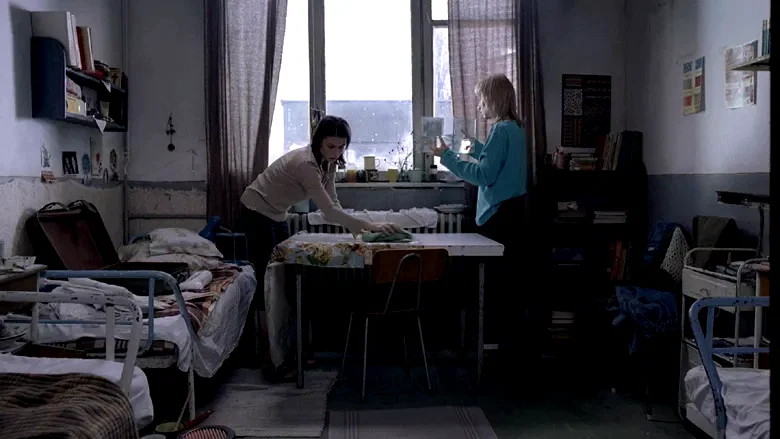 Photo 3 du film : 4 mois, 3 semaines, 2 jours