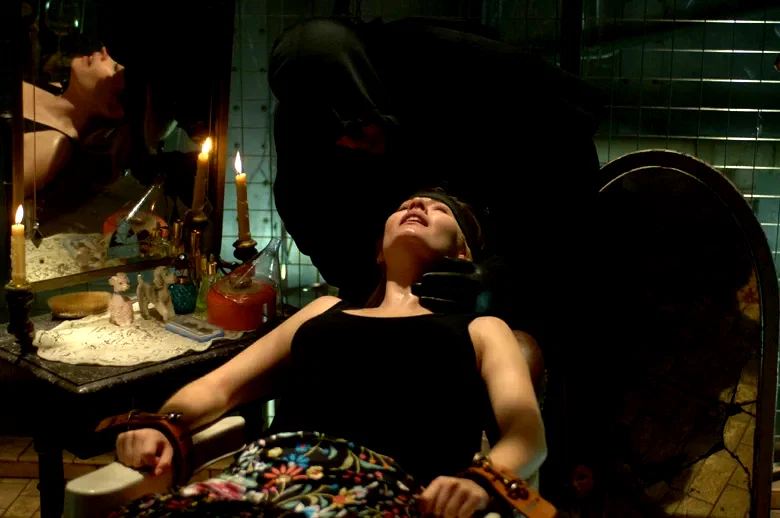Photo 10 du film : Captivity