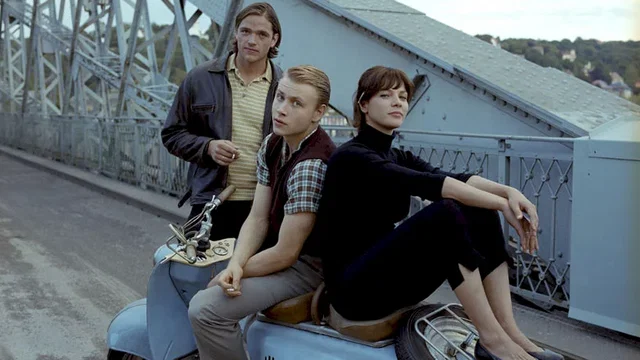 Photo du film : Le perroquet rouge
