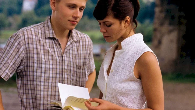 Photo du film : Le perroquet rouge