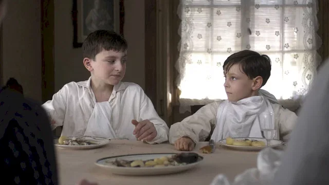 Photo du film : Enfances