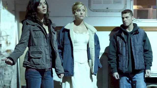 Photo 3 du film : Chroniques des morts-vivants