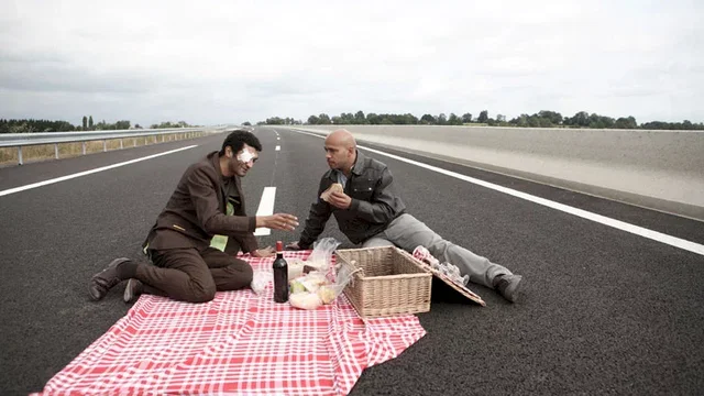 Photo 5 du film : Seuls two