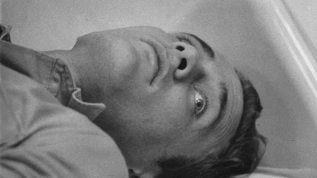 Photo 8 du film : The savage eye