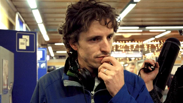 Photo 6 du film : La vraie vie est ailleurs
