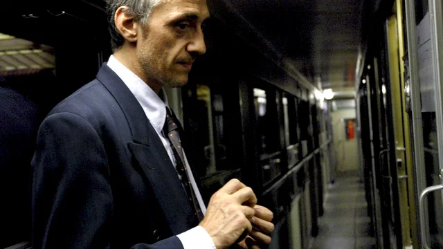 Photo 10 du film : La vraie vie est ailleurs