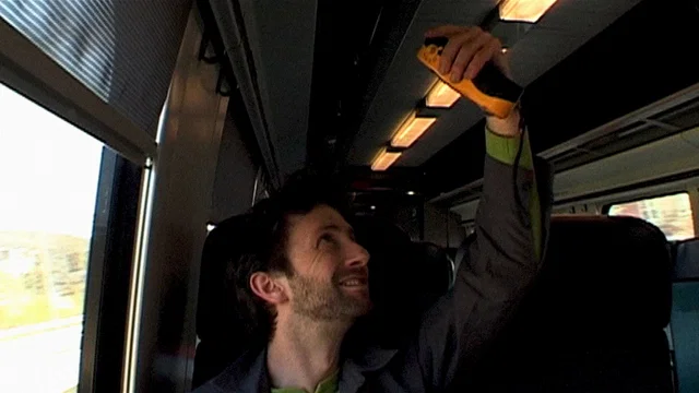 Photo 11 du film : La vraie vie est ailleurs