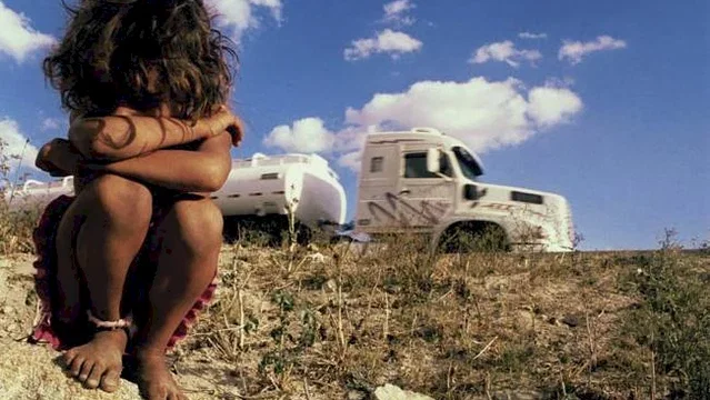 Photo 2 du film : Puisque nous sommes nés