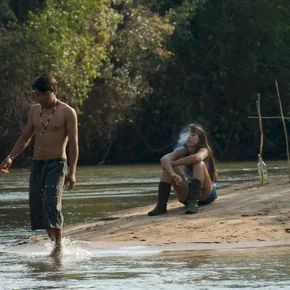 Photo du film : La terre des hommes rouges