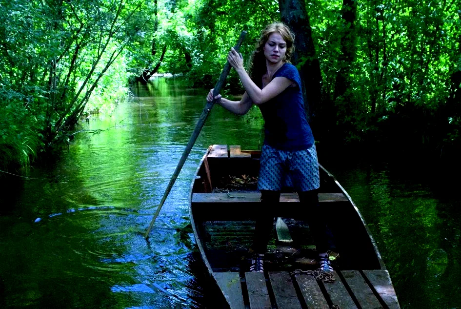 Photo 13 du film : La fille du RER