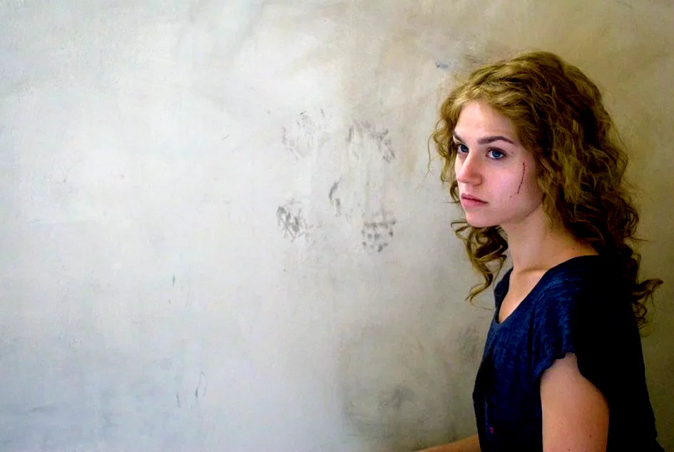 Photo 19 du film : La fille du RER