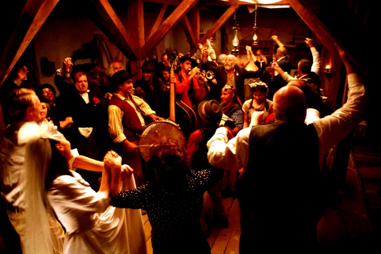 Photo 4 du film : Au diable Staline, vive les mariés !