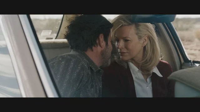 Photo 2 du film : Loin de la terre brûlée