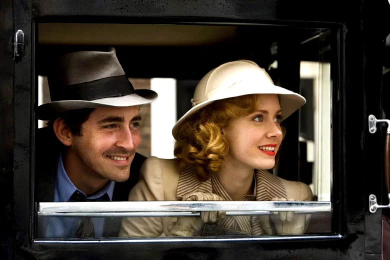 Photo 6 du film : Miss Pettigrew 