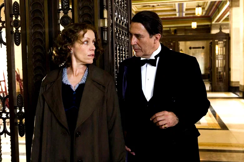 Photo 10 du film : Miss Pettigrew 