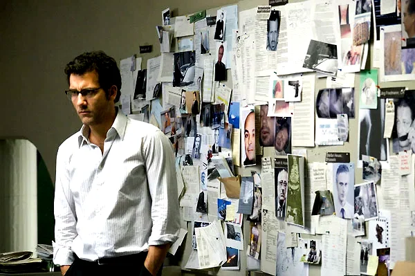 Photo 12 du film : L'enquête 