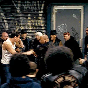 Miniature photo du film : Fighting