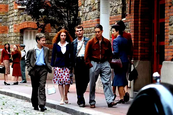 Photo 4 du film : L'armée du crime