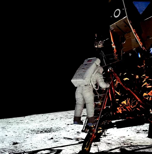 Photo du film : In the shadow of the moon