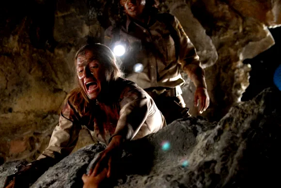 Photo 3 du film : The Descent : Part 2