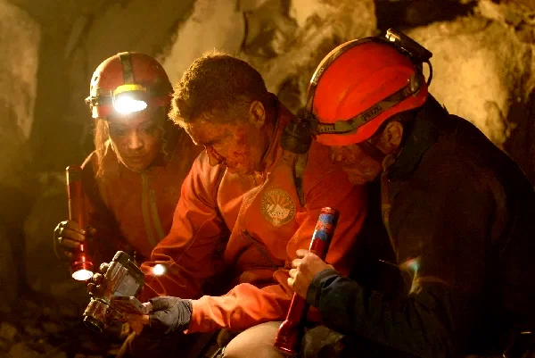 Photo 7 du film : The Descent : Part 2