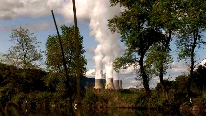 Photo 2 du film : RAS, Nucléaire, rien à signaler