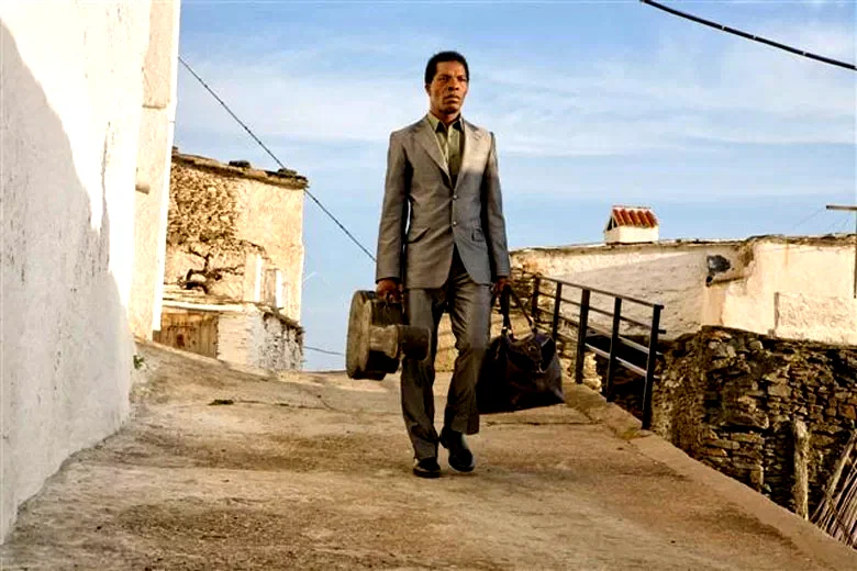 Photo 3 du film : The limits of control 