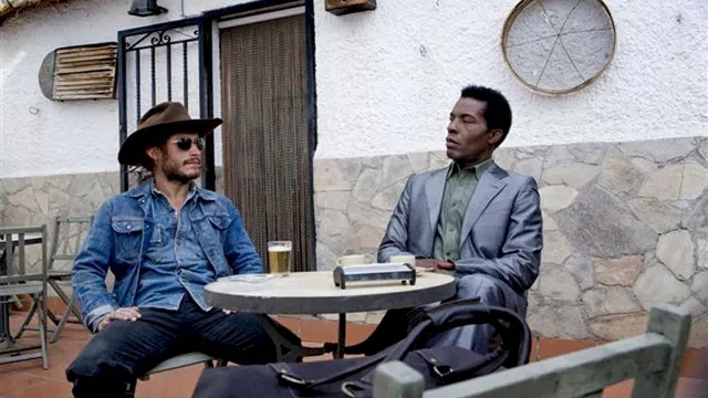 Photo 4 du film : The limits of control 