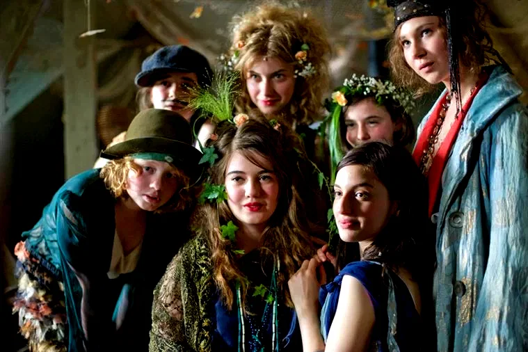 Photo 2 du film : Cracks