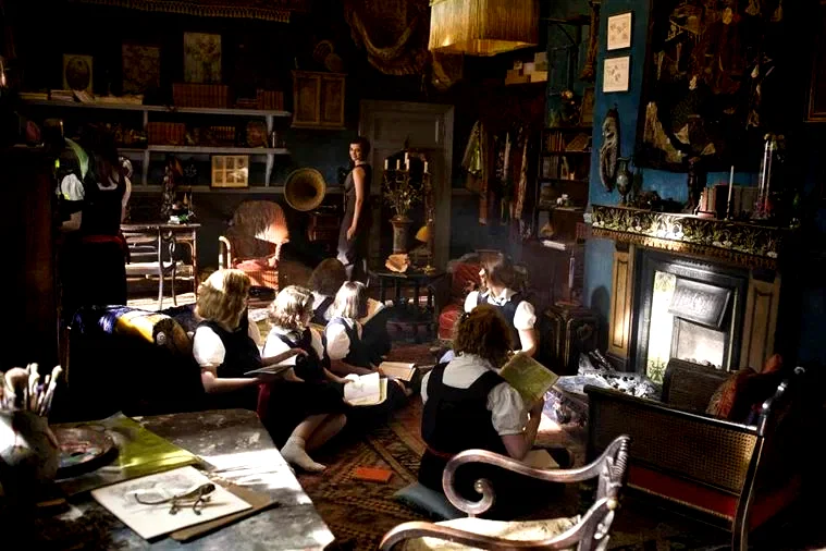 Photo 23 du film : Cracks