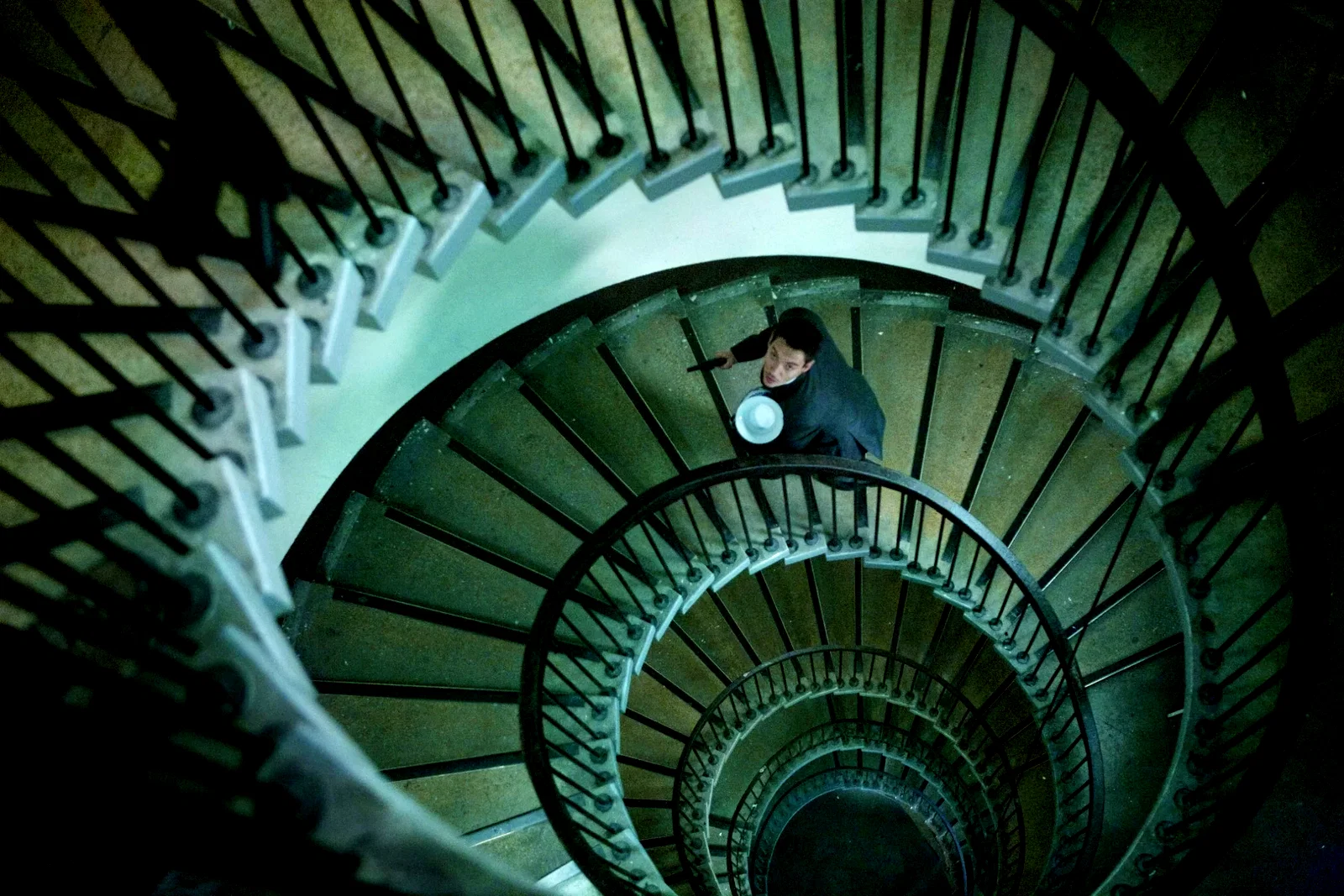 Photo 13 du film : From Paris with love