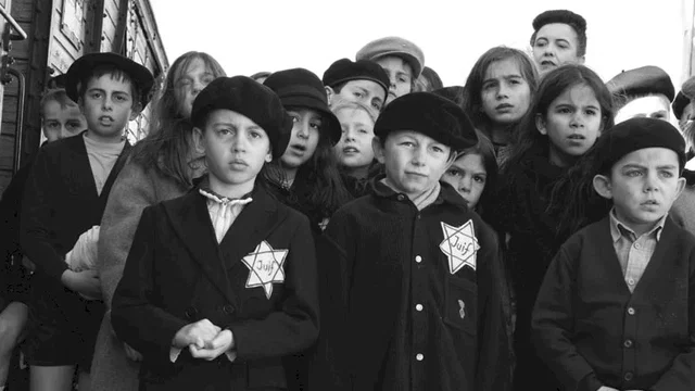 Photo 2 du film : Les convois de la honte