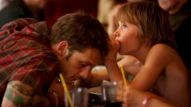 Photo du film : La Blonde aux seins nus