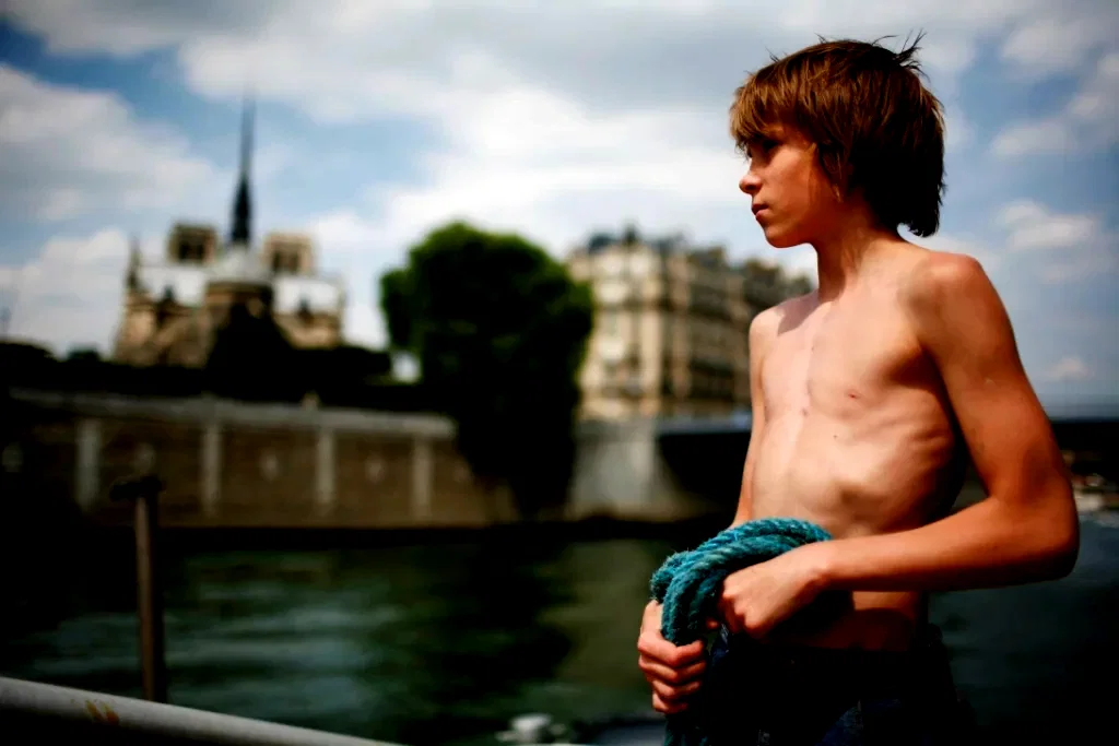 Photo 4 du film : La Blonde aux seins nus
