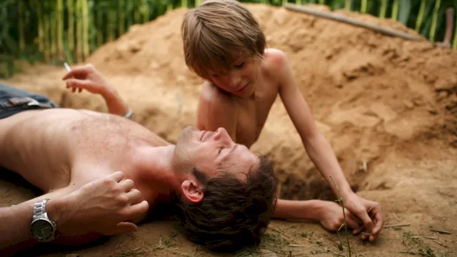 Photo du film : La Blonde aux seins nus