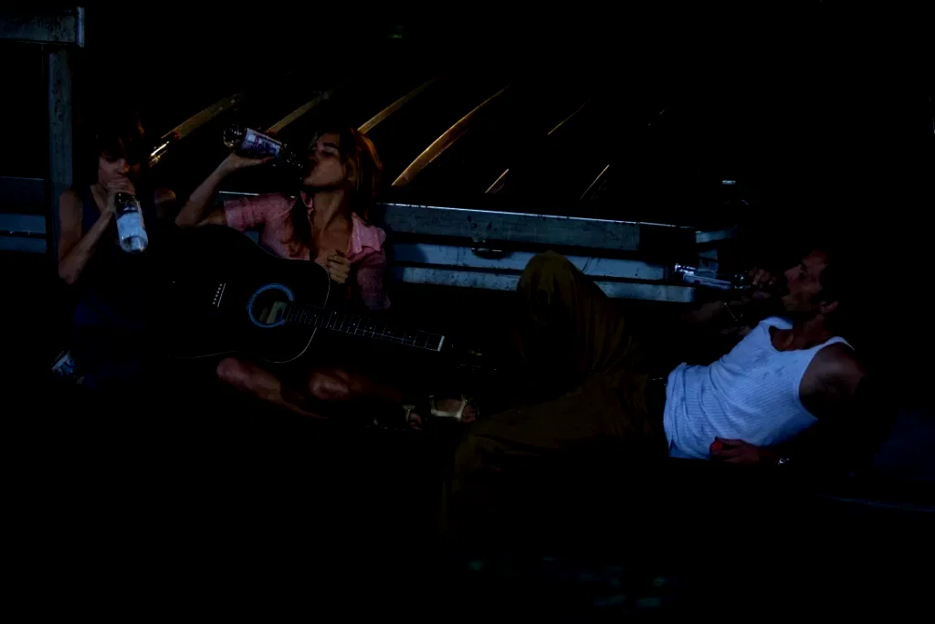Photo 16 du film : La Blonde aux seins nus