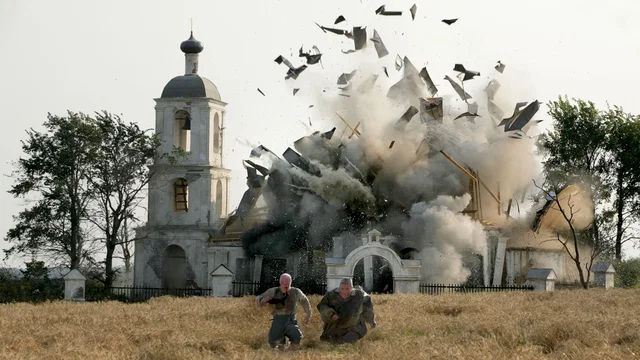 Photo 5 du film : L'Exode - soleil trompeur 2