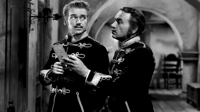 Photo 5 du film : La Dame au manteau d'Hermine