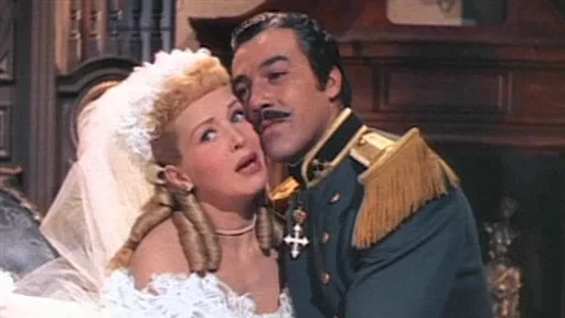 Photo 8 du film : La Dame au manteau d'Hermine