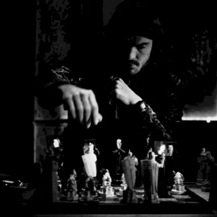 Miniature photo du film : Dharma Guns (La succession Starkov)