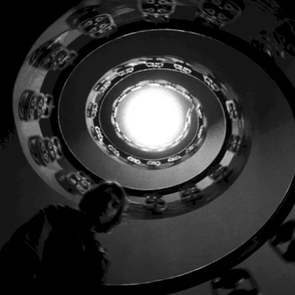 Miniature photo du film : Dharma Guns (La succession Starkov)