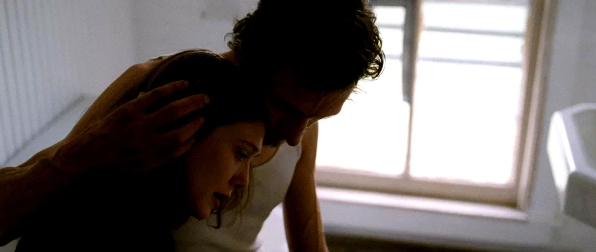 Photo 5 du film : Martha Marcy May Marlene 