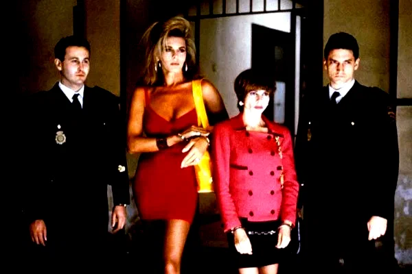 Photo 2 du film : Talons aiguilles