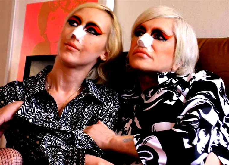 Photo 2 du film : The Ballad of Genesis and Lady Jaye 