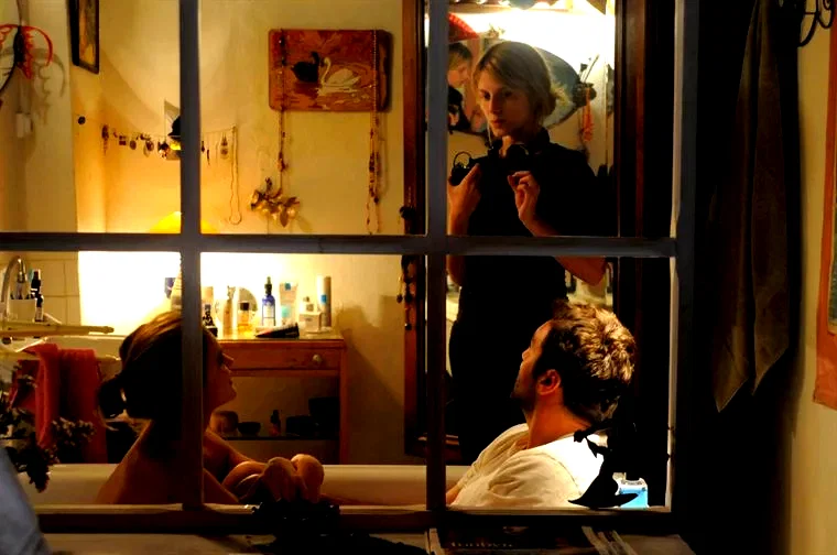 Photo 12 du film : Les Adoptés