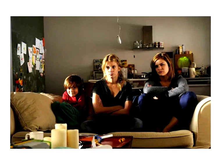 Photo 10 du film : Les Adoptés