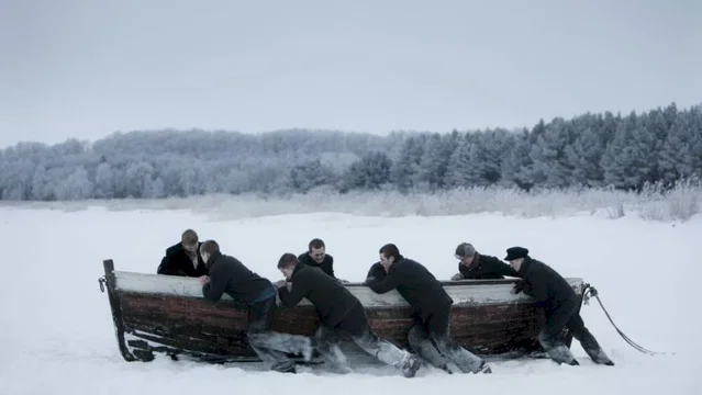 Photo 8 du film : Les révoltés de l'île du diable 