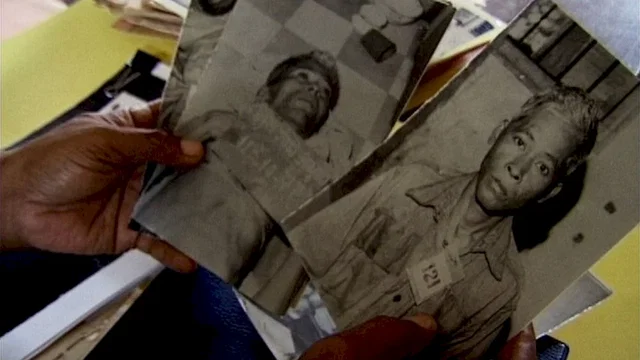 Photo 5 du film : Duch, le maître des forges de l'enfer