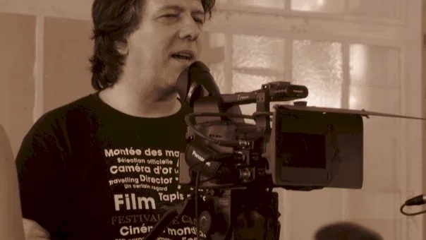 Photo 25 du film : L'Orpheline avec en plus un bras en moins
